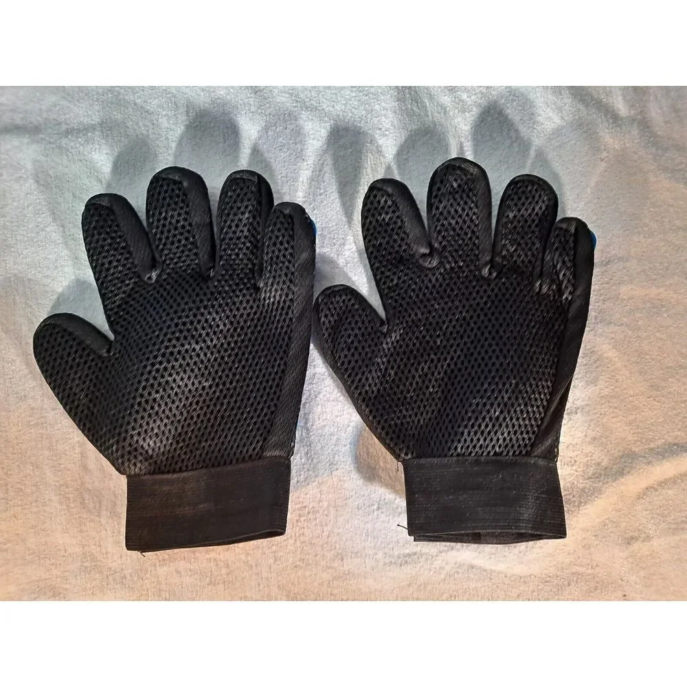 Pet Brush Glove-Set of 2 Righthand-Dog Hair‎ Remover and Cleaning gloves. Blue